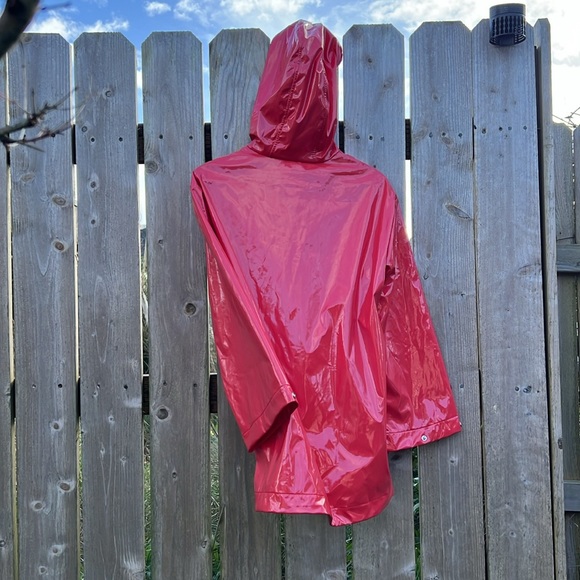Women’s Red GAP XS Hooded Rain Jacket NWT - Picture 7 of 7